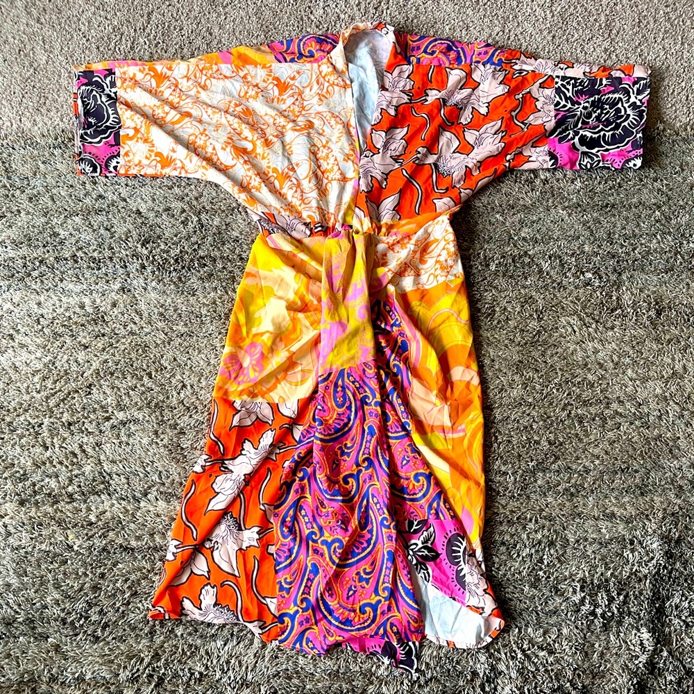 Kimono style pattern blocked dress
